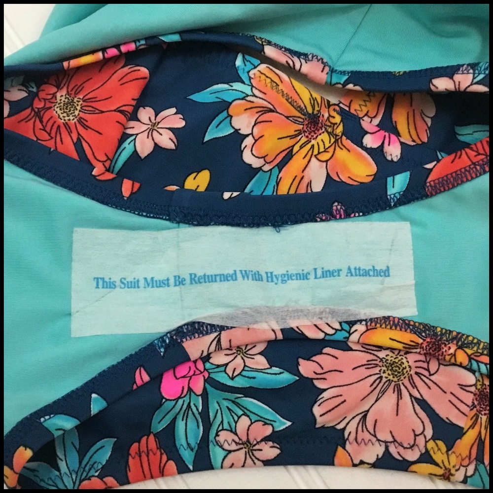 NWOT Shade & Shore Cutout One Piece Swimsuit - Picture 7 of 9